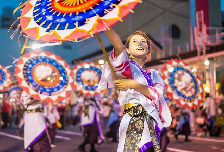鳥取県 しゃんしゃん傘踊り